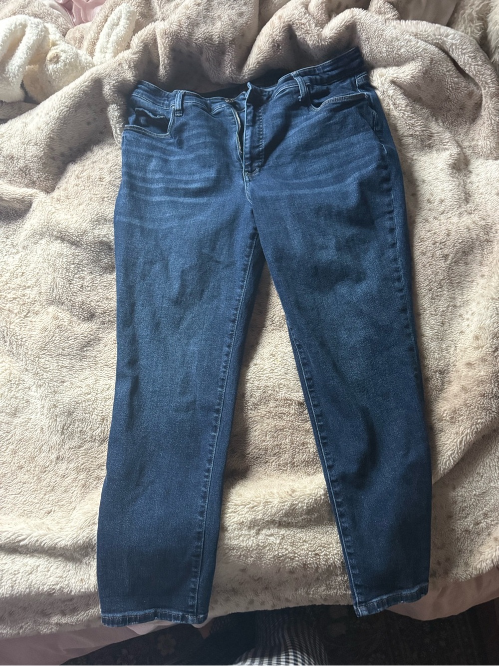 KUT from the Cloth Classic High-Rise Straight Leg Women’s Jeans in Dark Blue